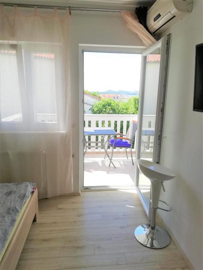 Apartments Janja ムルテル エクステリア 写真