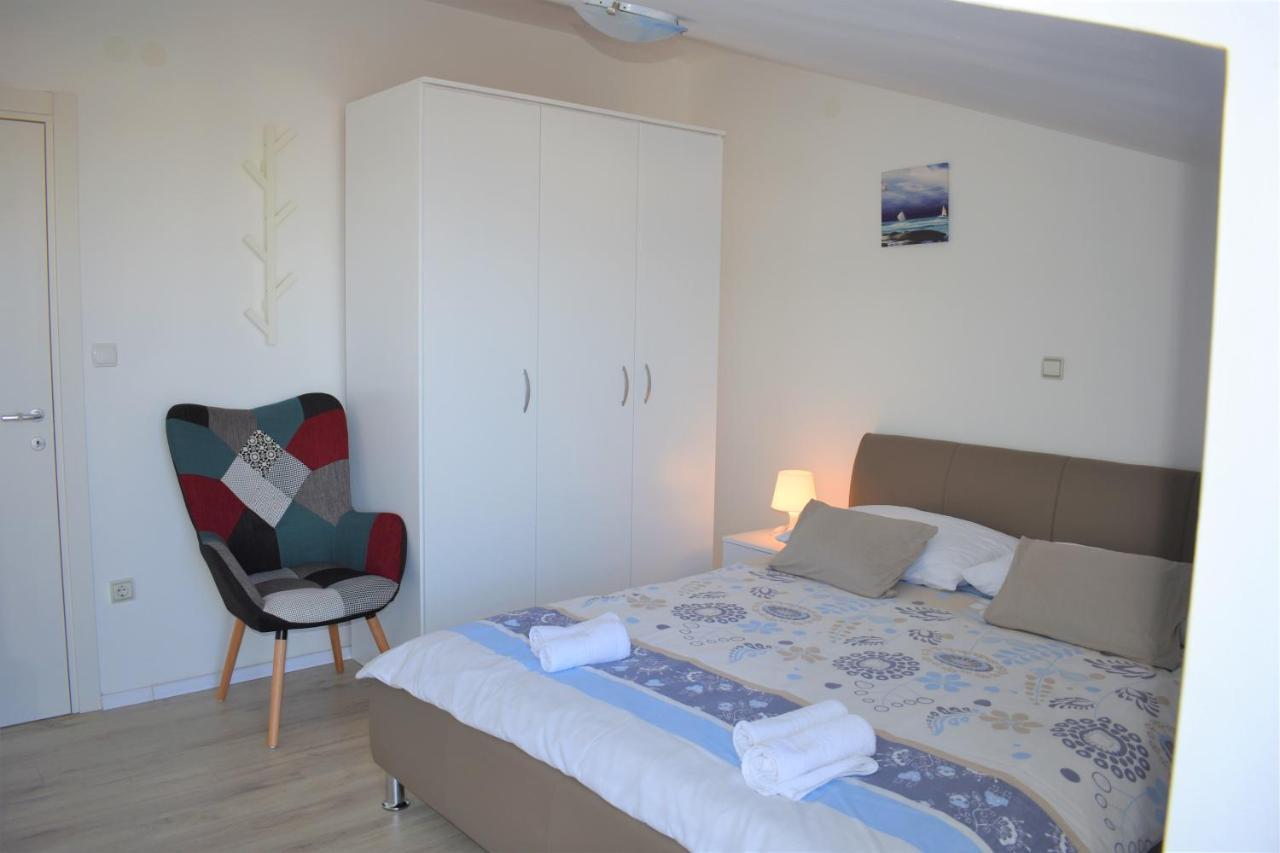 Apartments Janja ムルテル エクステリア 写真