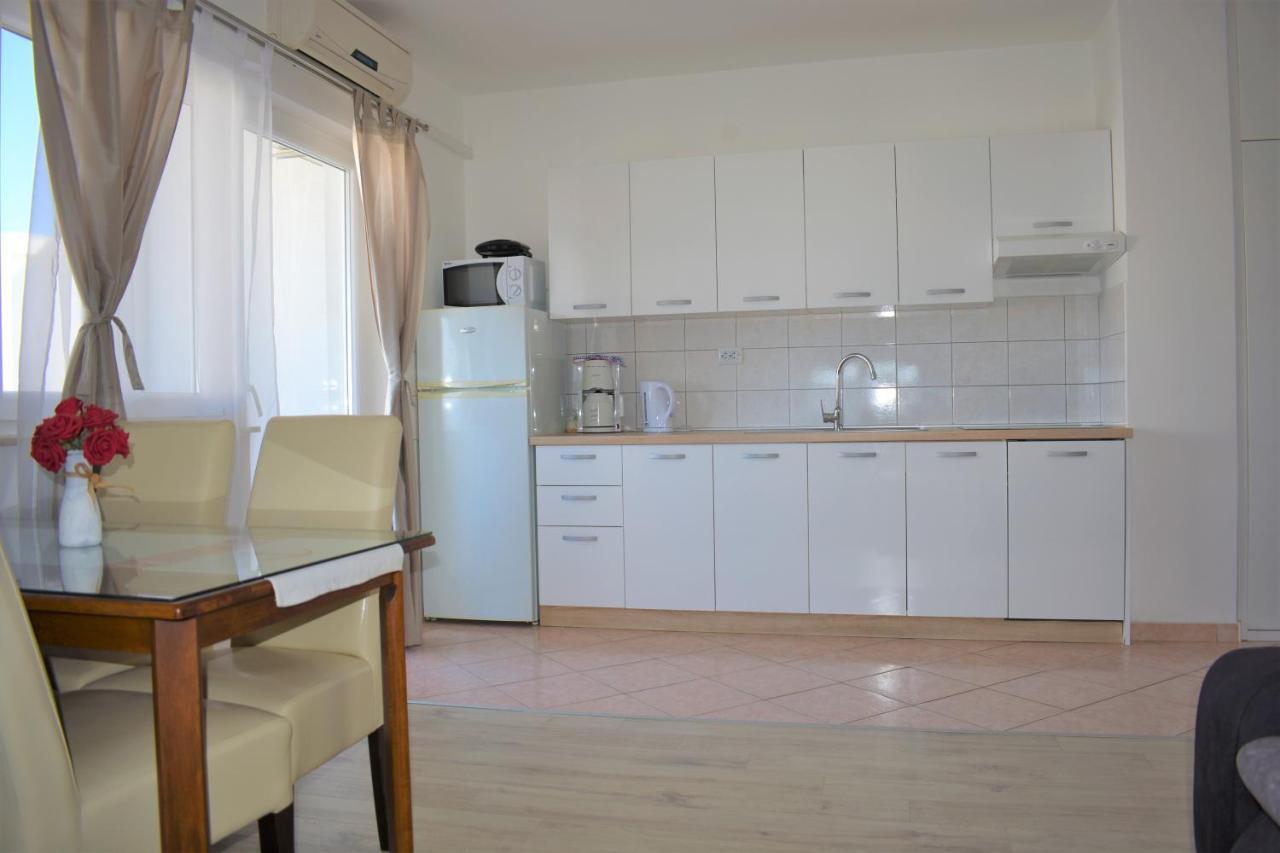 Apartments Janja ムルテル エクステリア 写真